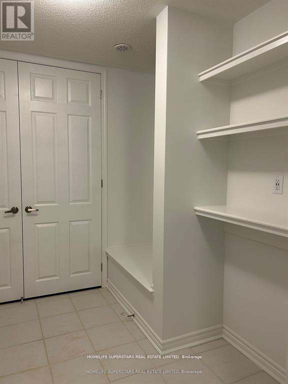 44 Melmar Street, Brampton, Ontario  L7A 5K6 - Photo 8 - W12590938