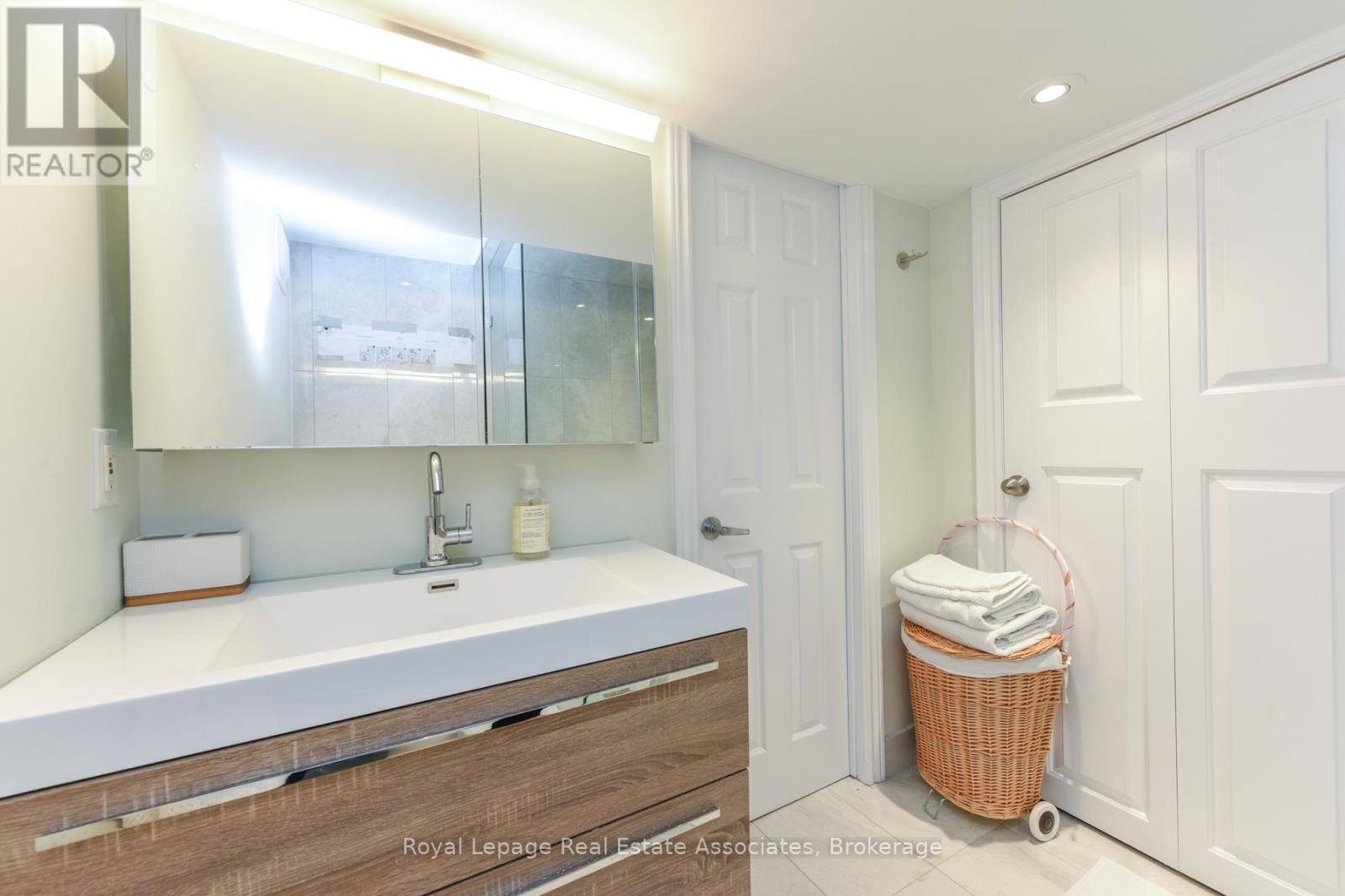 Lower Level - 3162 Folkway Drive, Mississauga, Ontario  L5L 2A3 - Photo 14 - W12590948