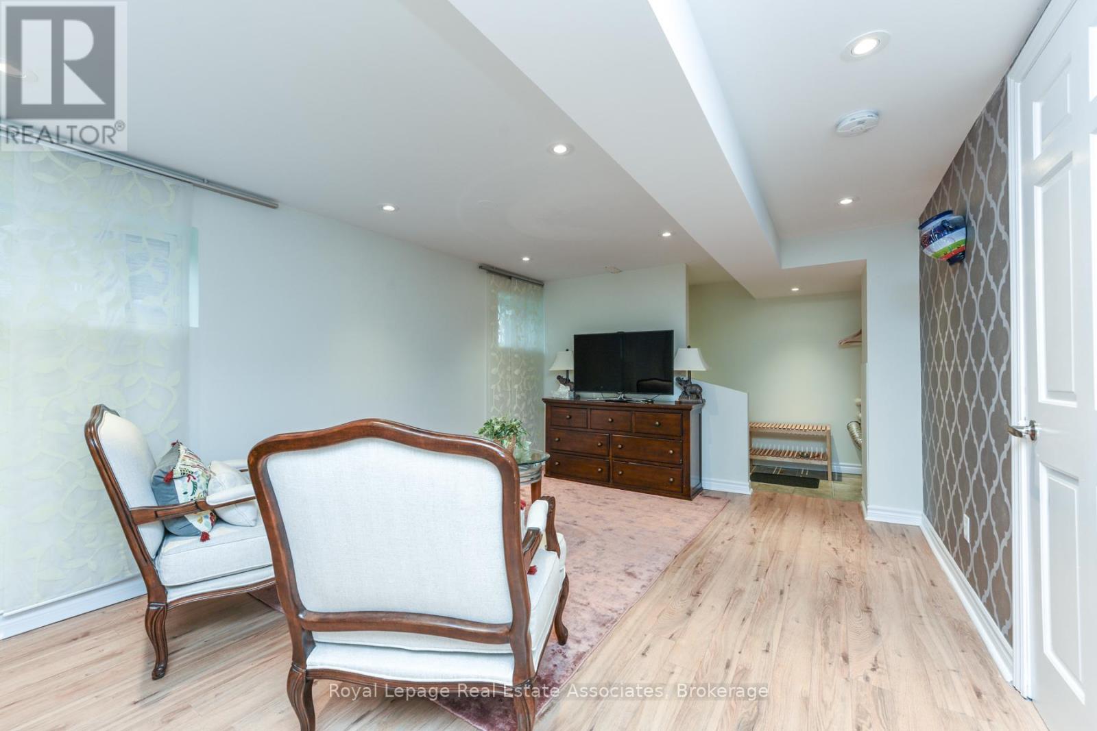 Lower Level - 3162 Folkway Drive, Mississauga, Ontario  L5L 2A3 - Photo 5 - W12590948