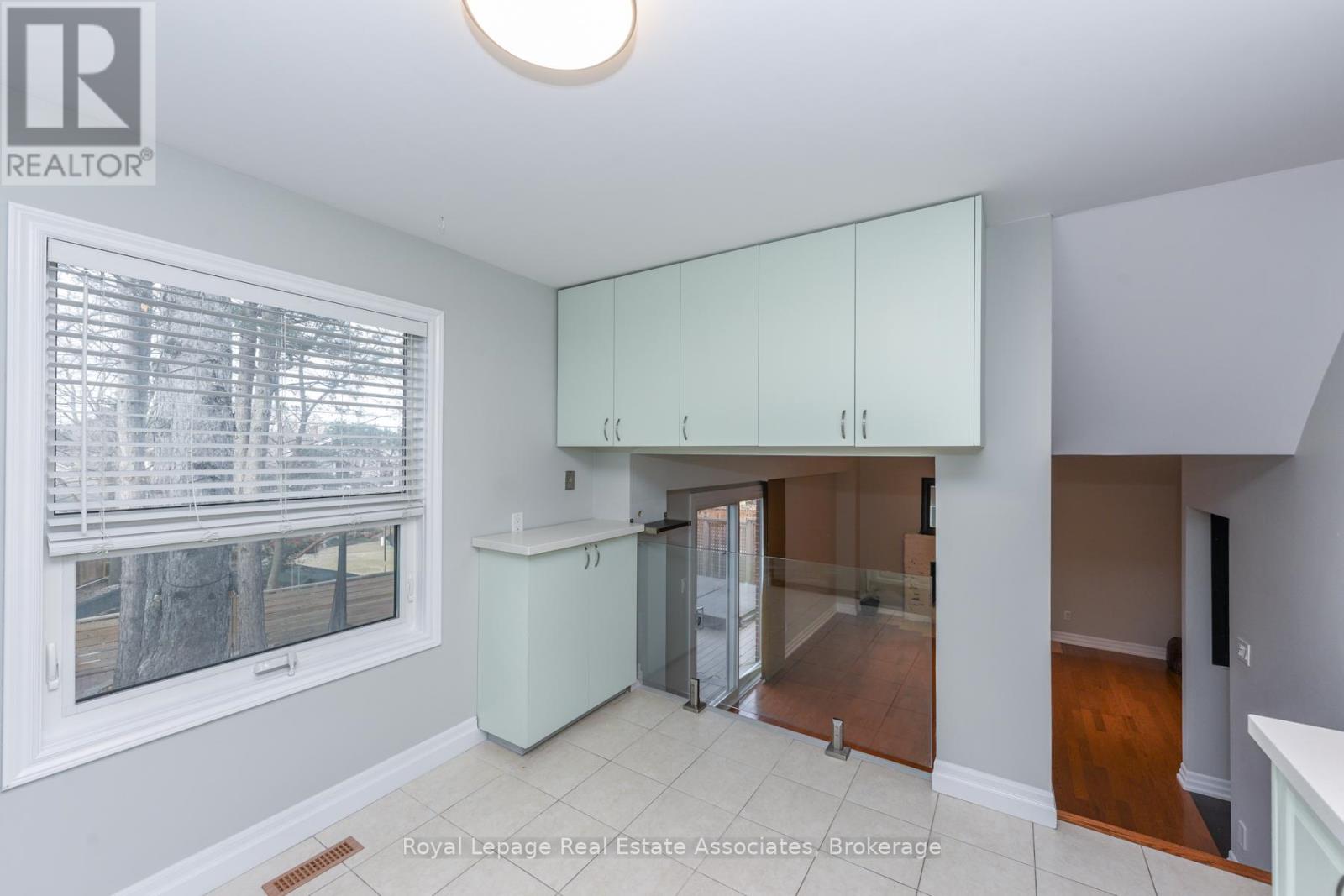 Upper Level - 3162 Folkway Drive, Mississauga, Ontario  L5L 2A3 - Photo 14 - W12590950