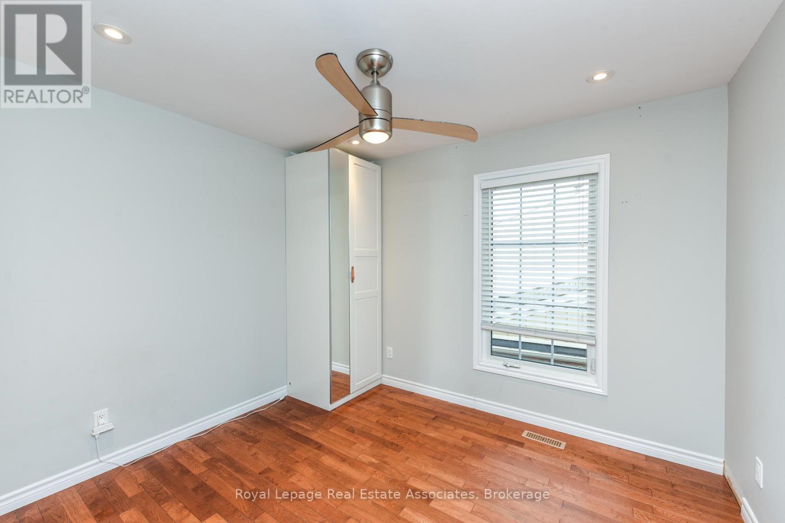 Upper Level - 3162 Folkway Drive, Mississauga, Ontario  L5L 2A3 - Photo 26 - W12590950