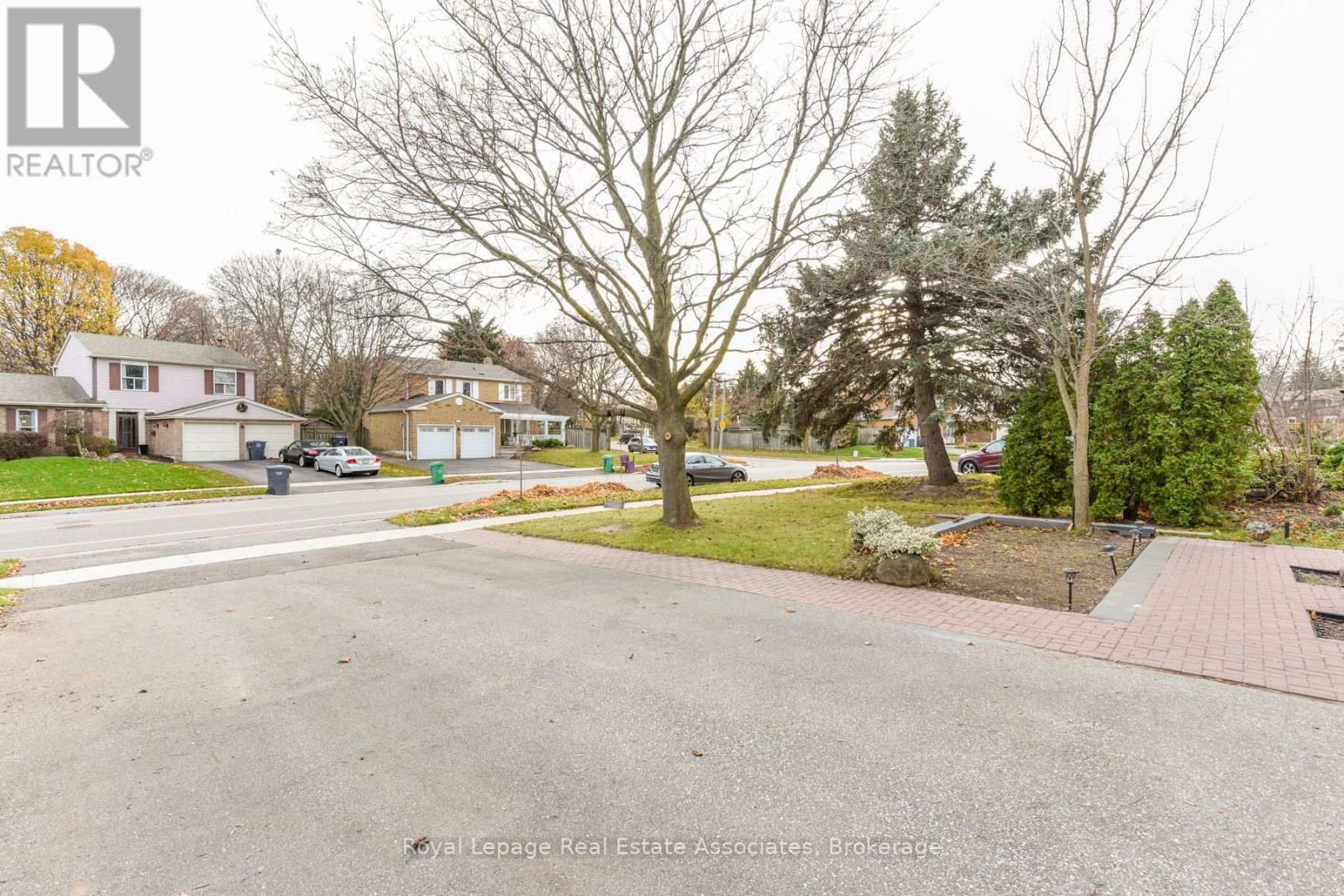 Upper Level - 3162 Folkway Drive, Mississauga, Ontario  L5L 2A3 - Photo 40 - W12590950