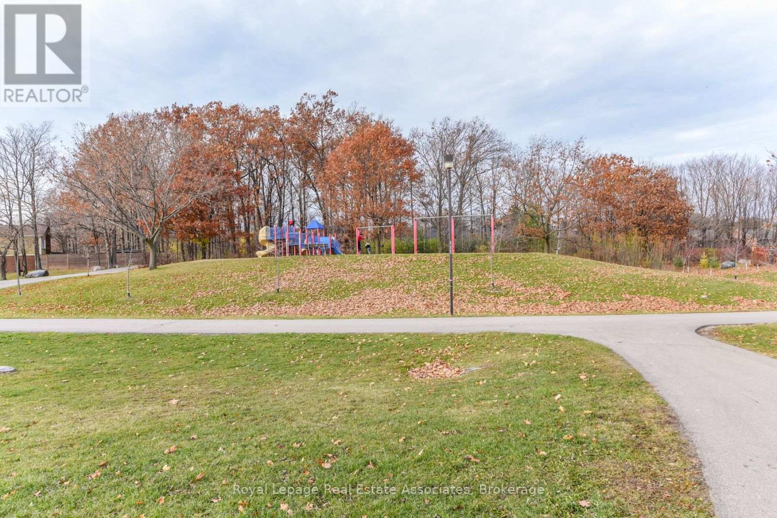 Upper Level - 3162 Folkway Drive, Mississauga, Ontario  L5L 2A3 - Photo 49 - W12590950