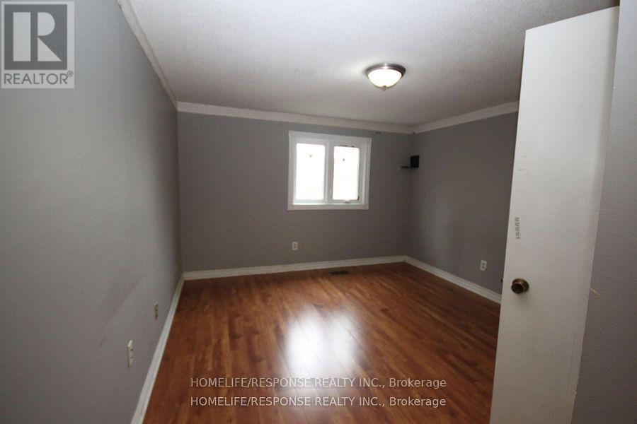 32 Denlow Drive, Brampton, Ontario  L6Y 2L4 - Photo 14 - W12590964