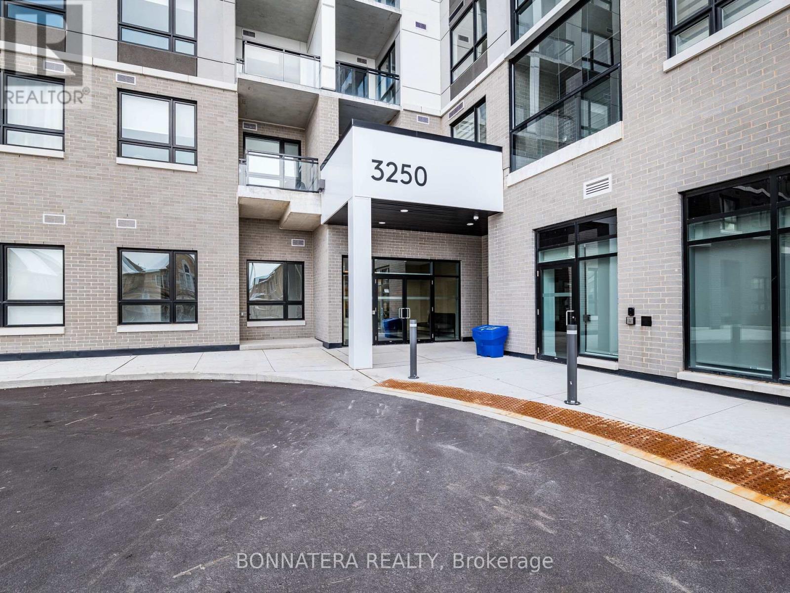 404 - 3250 Carding Mill Trail, Oakville, Ontario  L6M 1L3 - Photo 5 - W12590970