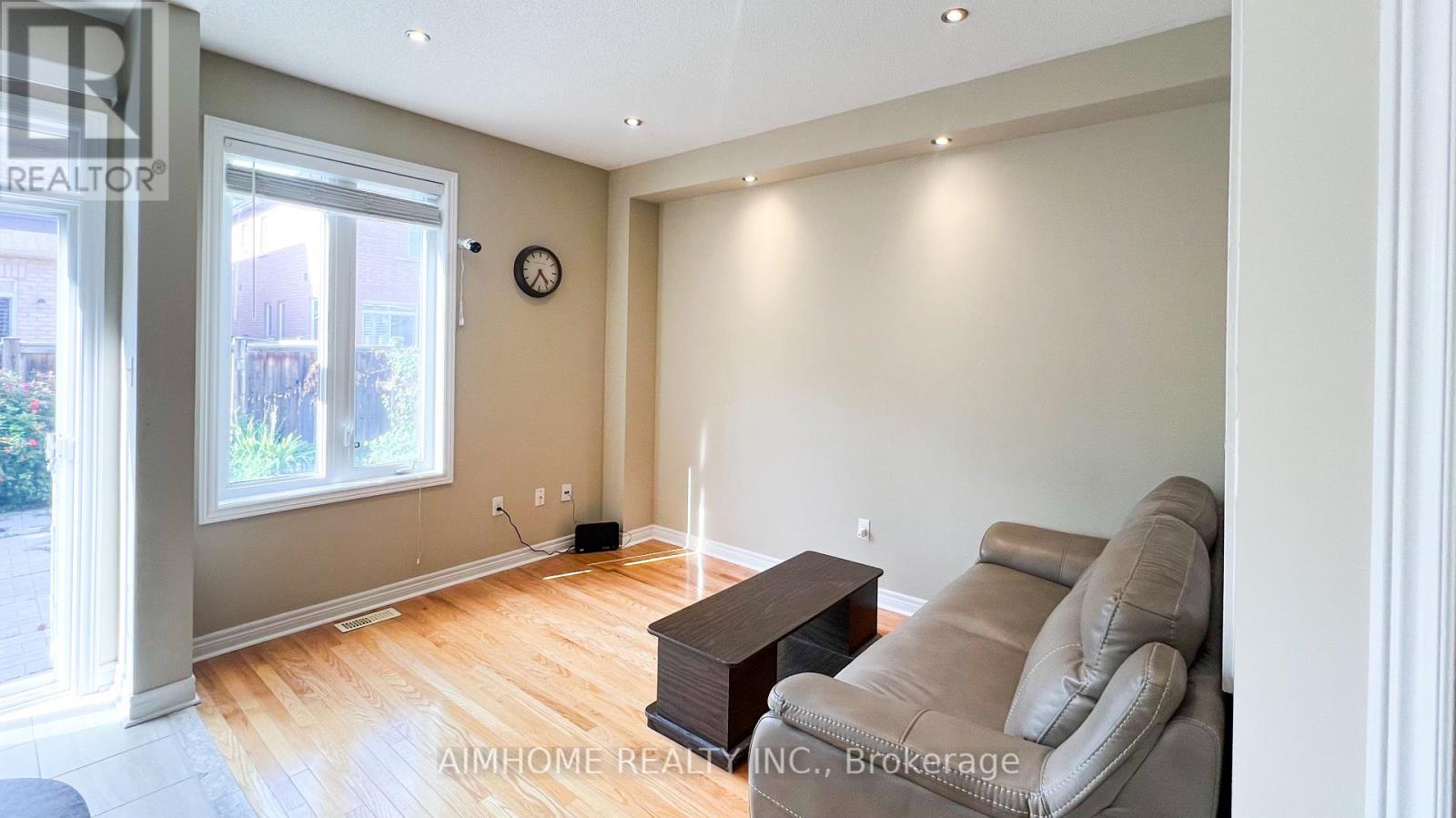 4439 Centretown Way, Mississauga, Ontario  L5R 0C6 - Photo 6 - W12590986