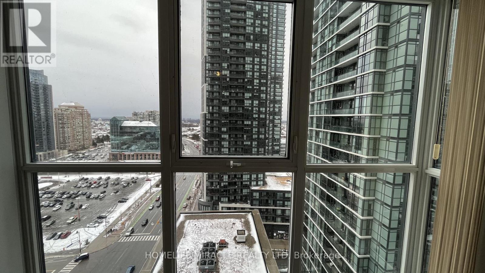 1703 - 4070 Confederation Parkway, Mississauga, Ontario  L5B 0E9 - Photo 11 - W12590990