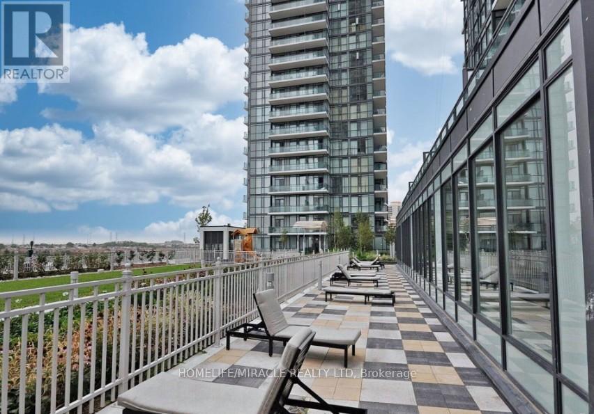 1703 - 4070 Confederation Parkway, Mississauga, Ontario  L5B 0E9 - Photo 19 - W12590990