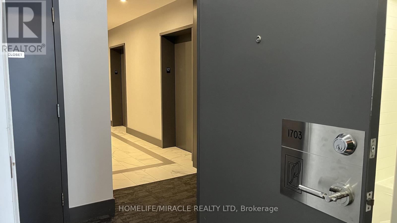 1703 - 4070 Confederation Parkway, Mississauga, Ontario  L5B 0E9 - Photo 5 - W12590990