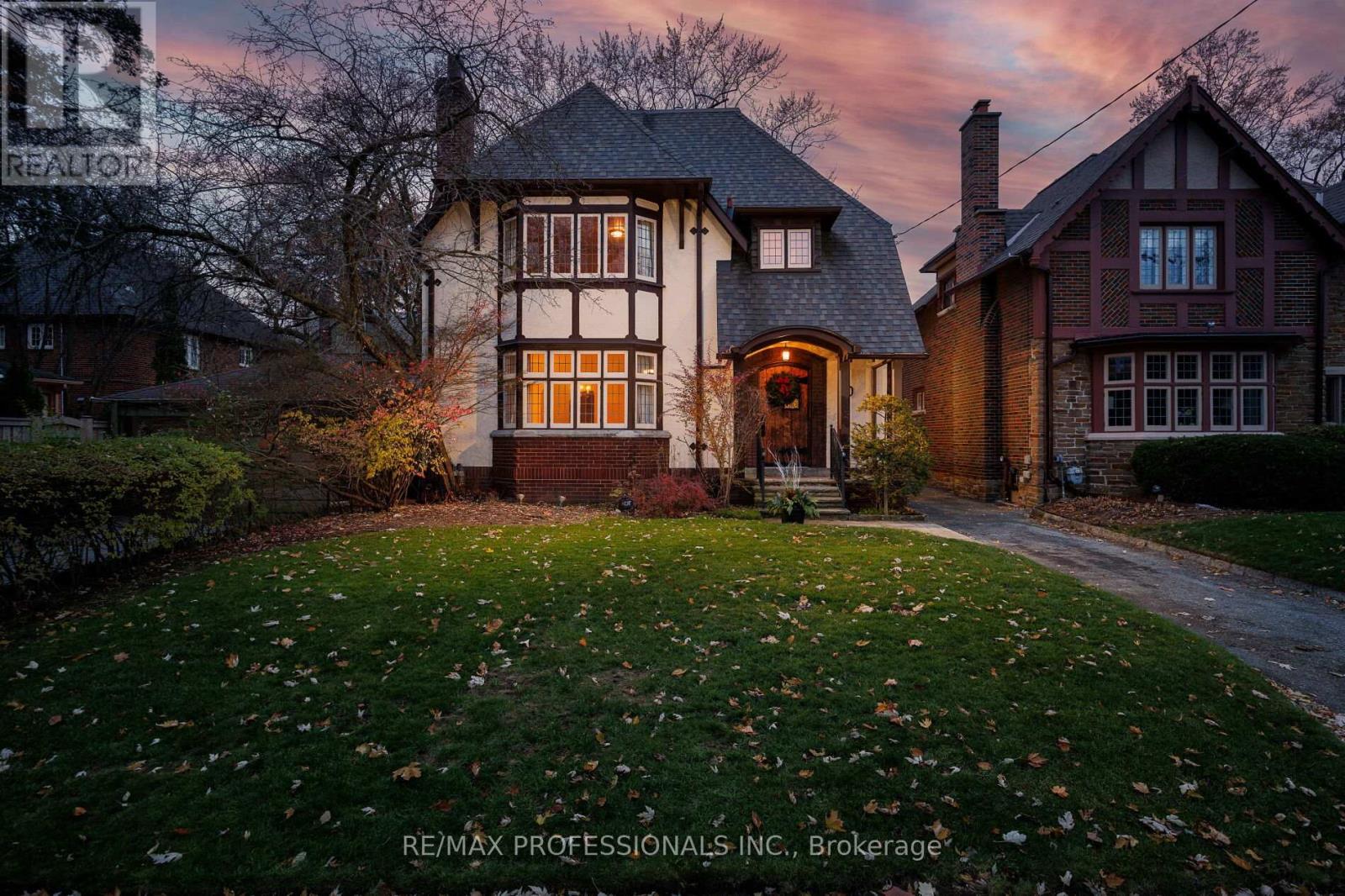 50 Wendover Road, Toronto, Ontario  M8X 2L3 - Photo 1 - W12590998