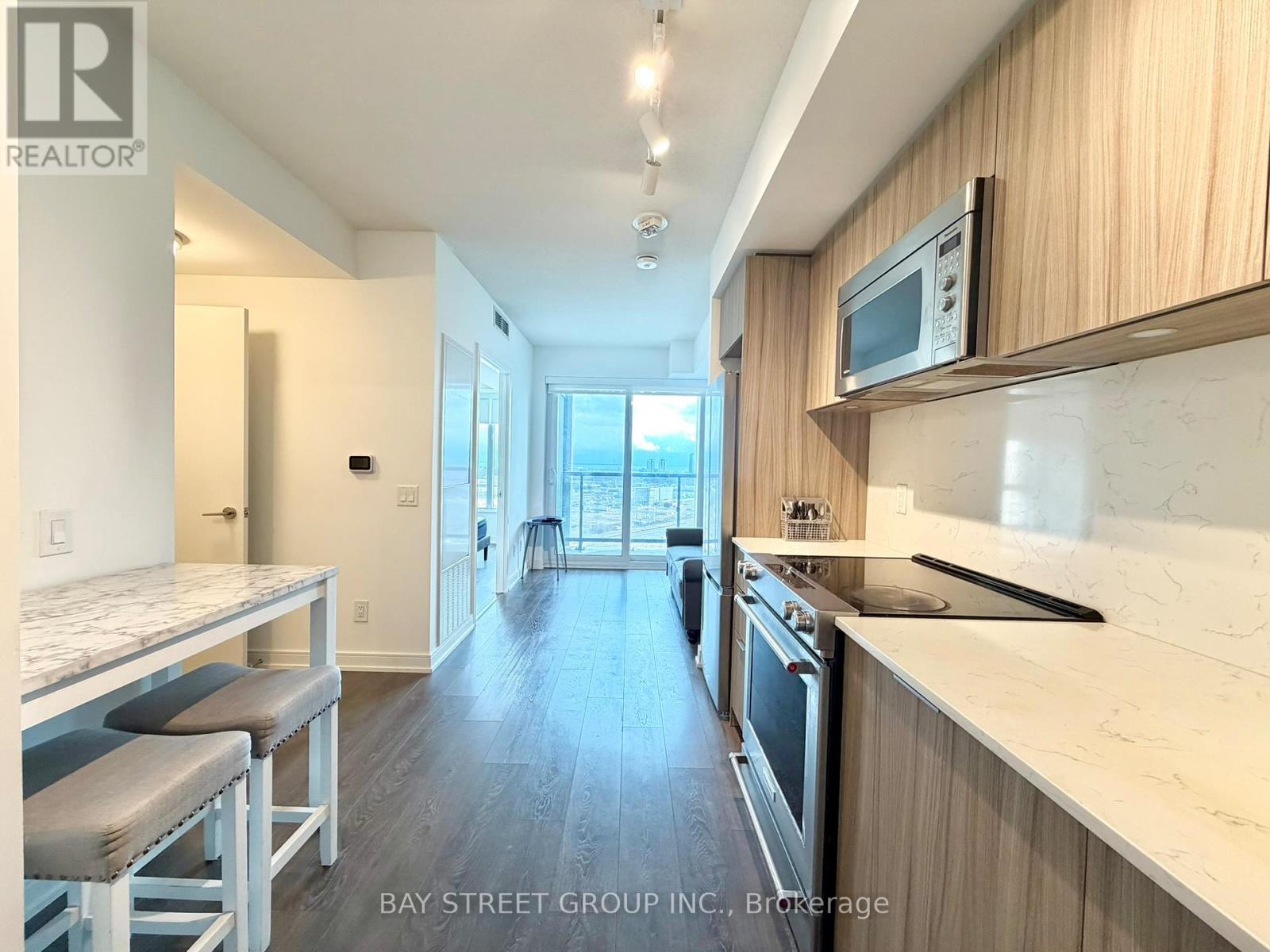 1609 - 30 Samuel Wood Way, Toronto, Ontario  M9B 0C9 - Photo 3 - W12591004