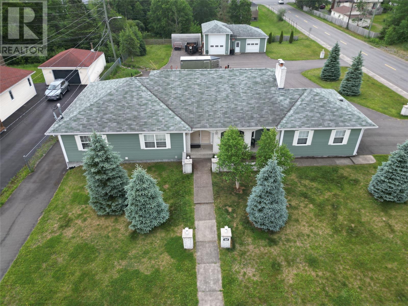 50 Thomas Street, Grand Falls Windsor, Newfoundland & Labrador  A2A 2V6 - Photo 2 - 1293024