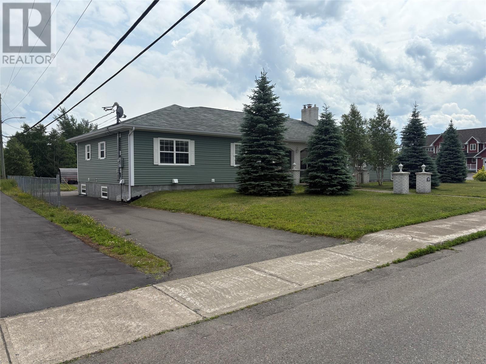 50 Thomas Street, Grand Falls Windsor, Newfoundland & Labrador  A2A 2V6 - Photo 5 - 1293024