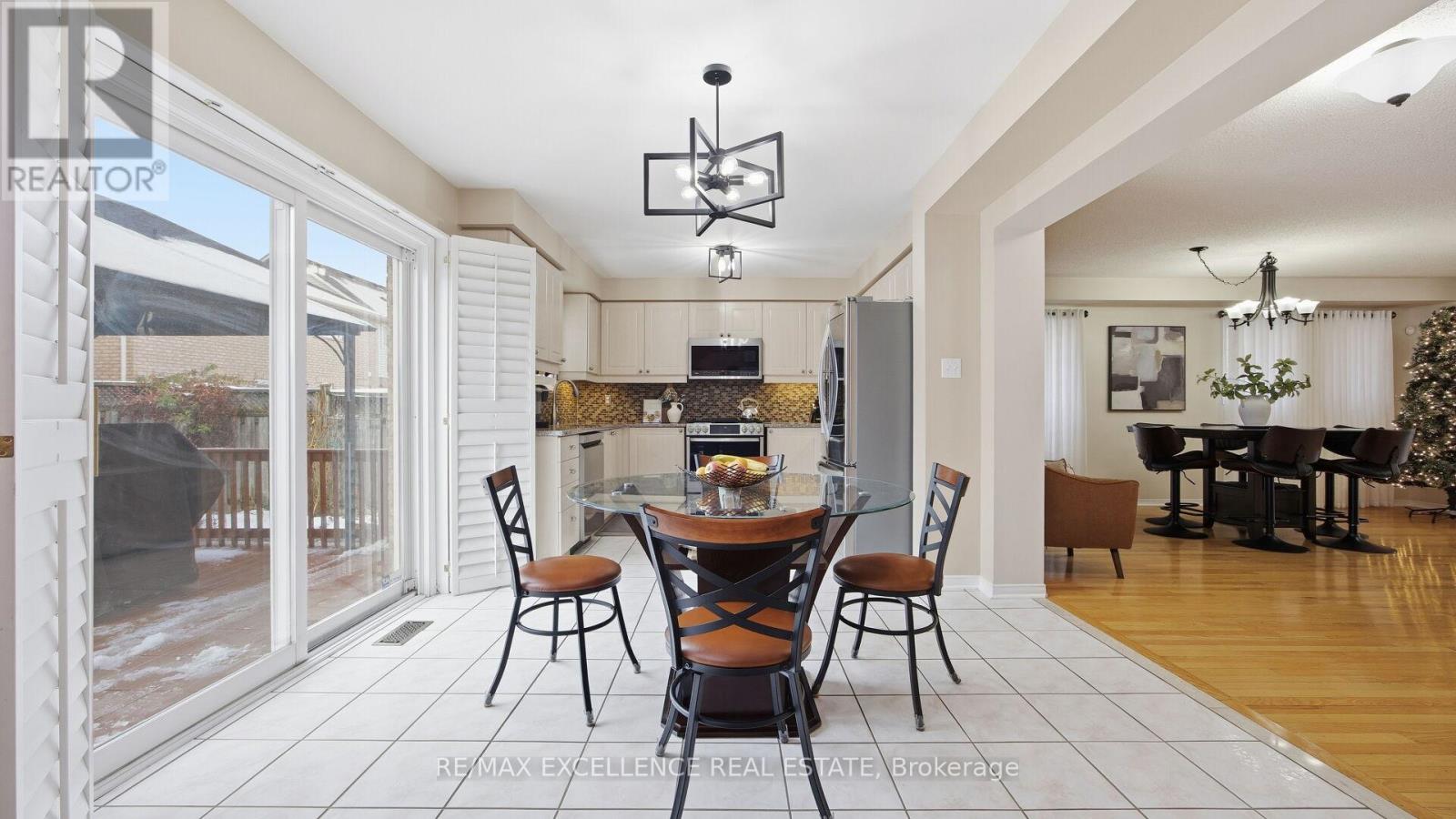 59 Linderwood Drive, Brampton, Ontario  L7A 1S4 - Photo 13 - W12590260