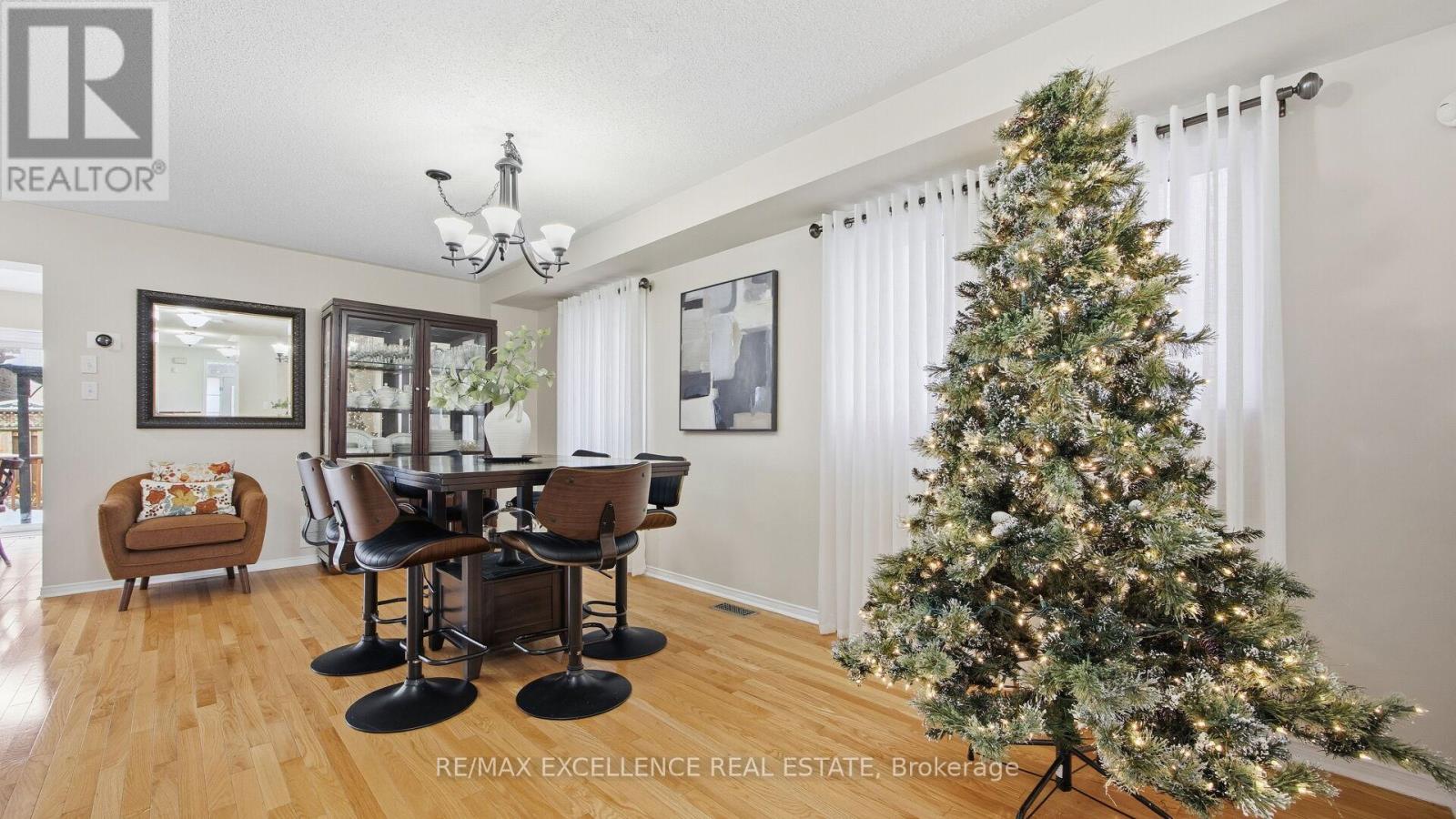 59 Linderwood Drive, Brampton, Ontario  L7A 1S4 - Photo 7 - W12590260