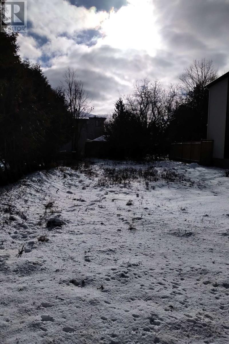 1544 Kilborn Avenue, Ottawa, Ontario  K1H 6M3 - Photo 4 - X12591022