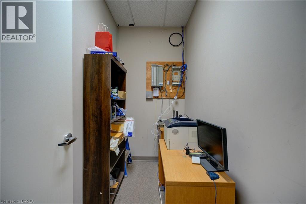 469 Hardy Road Unit# 2, Brantford, Ontario  N3T 5L8 - Photo 10 - 40788447