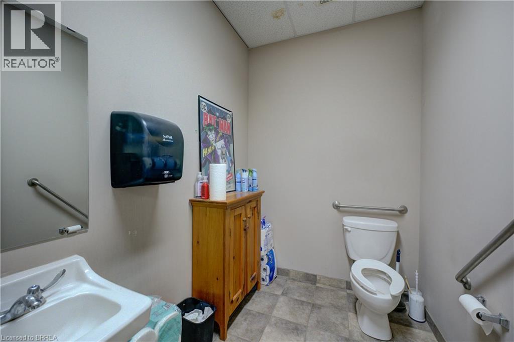 469 Hardy Road Unit# 2, Brantford, Ontario  N3T 5L8 - Photo 9 - 40788447