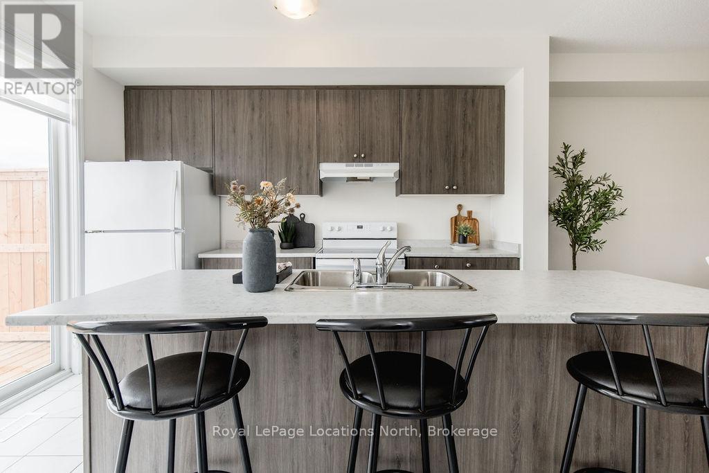 17 Sama Way, Wasaga Beach, Ontario  L9Z 0K3 - Photo 15 - S12526574