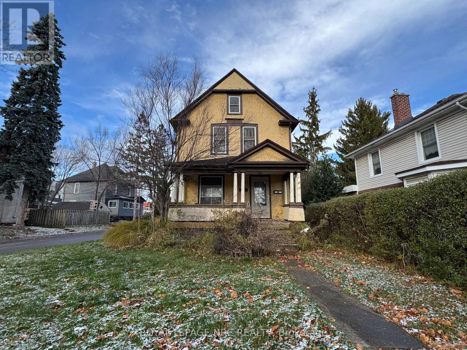 4579 Eastwood Crescent, Niagara Falls, Ontario  L2E 1B1 - Photo 1 - X12591154