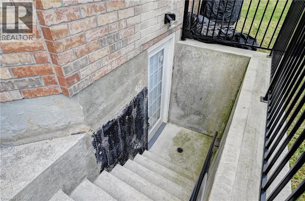 32 Weir Street, Cambridge, Ontario  N3C 0B9 - Photo 34 - 40791597