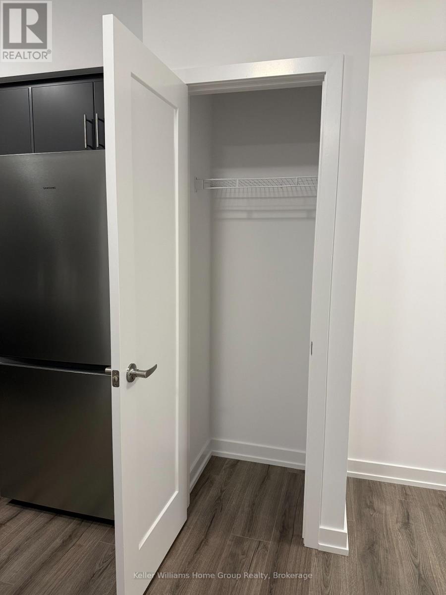 100 - 940 St David Street N, Centre Wellington, Ontario  N1M 0L7 - Photo 10 - X12591114