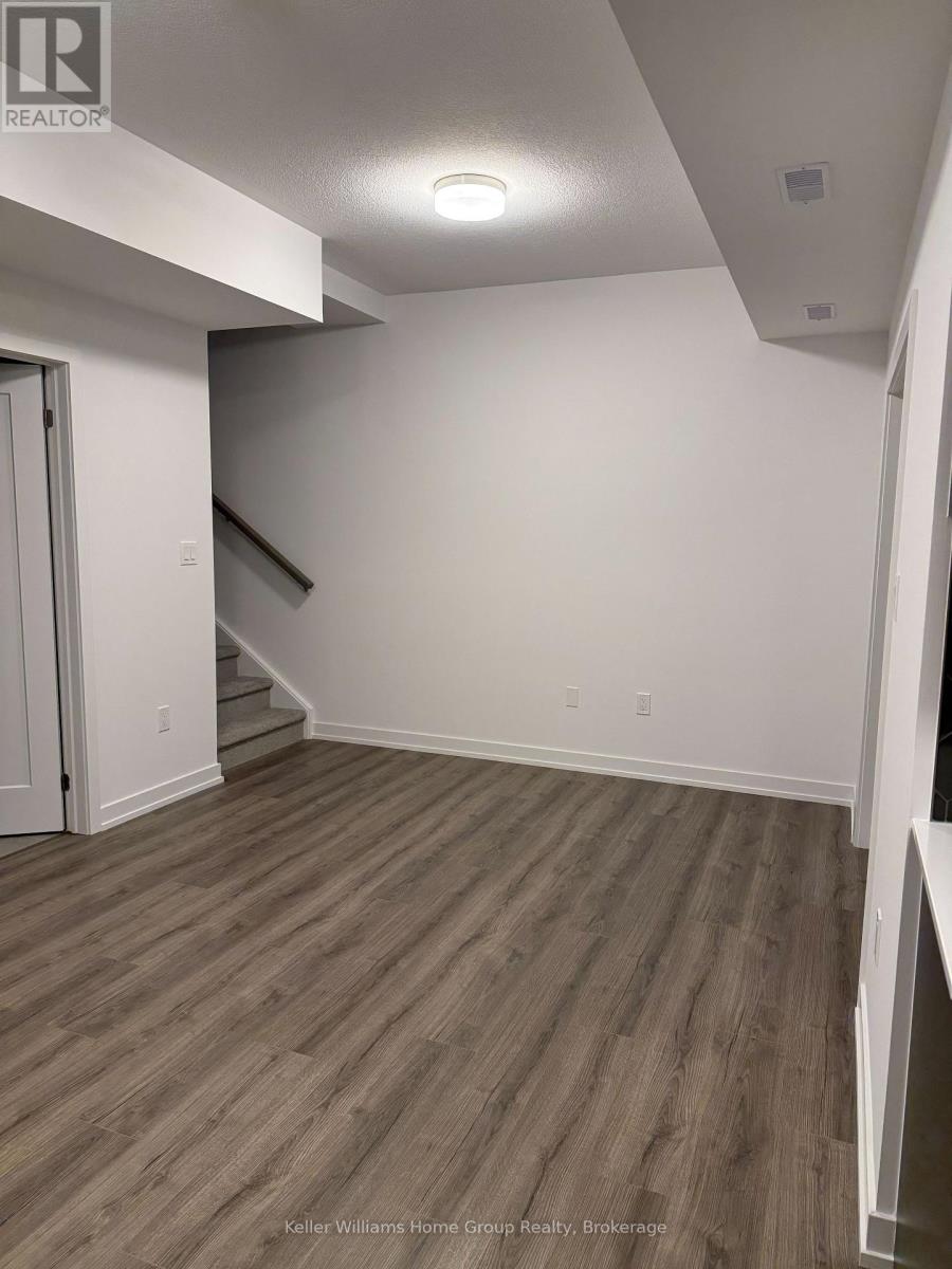 100 - 940 St David Street N, Centre Wellington, Ontario  N1M 0L7 - Photo 13 - X12591114