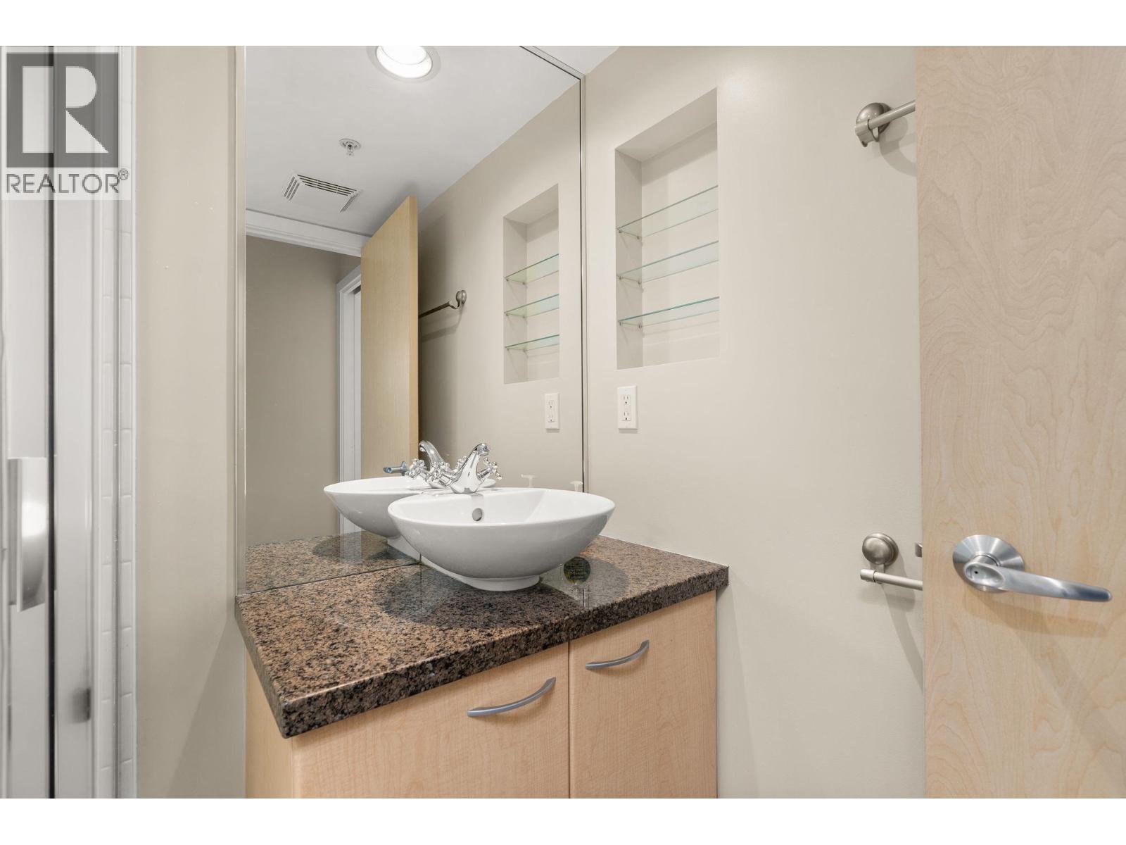 2901 969 Richards Street, Vancouver, British Columbia V6B 1A8 - Photo 36 - R3070807