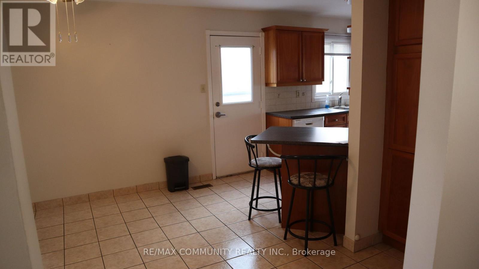 172 Bellamy Road, Toronto (Eglinton East), Ontario  M1J 2L5 - Photo 3 - E12547916