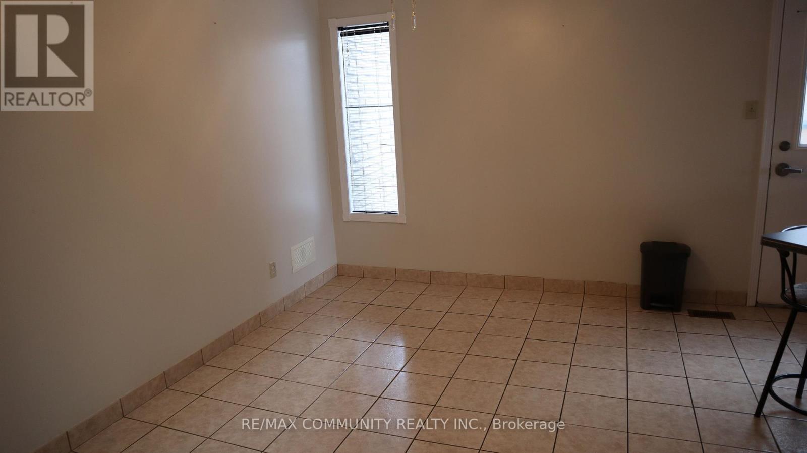 172 Bellamy Road, Toronto (Eglinton East), Ontario  M1J 2L5 - Photo 4 - E12547916