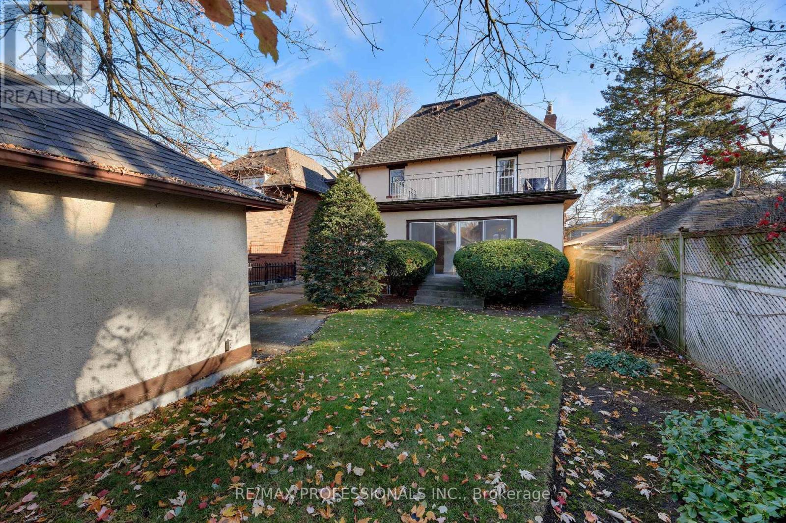 50 Wendover Road, Toronto, Ontario  M8X 2L3 - Photo 18 - W12590998