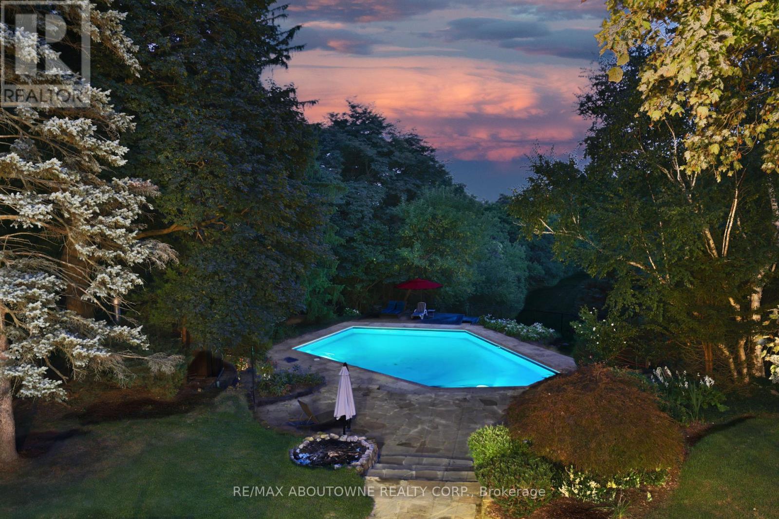 24 School Street, Hamilton, Ontario  L0R 2H0 - Photo 12 - X12382737