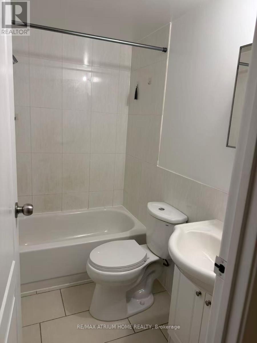 201 - 413 Spadina Avenue, Toronto, Ontario  M5T 2G6 - Photo 3 - C12591042