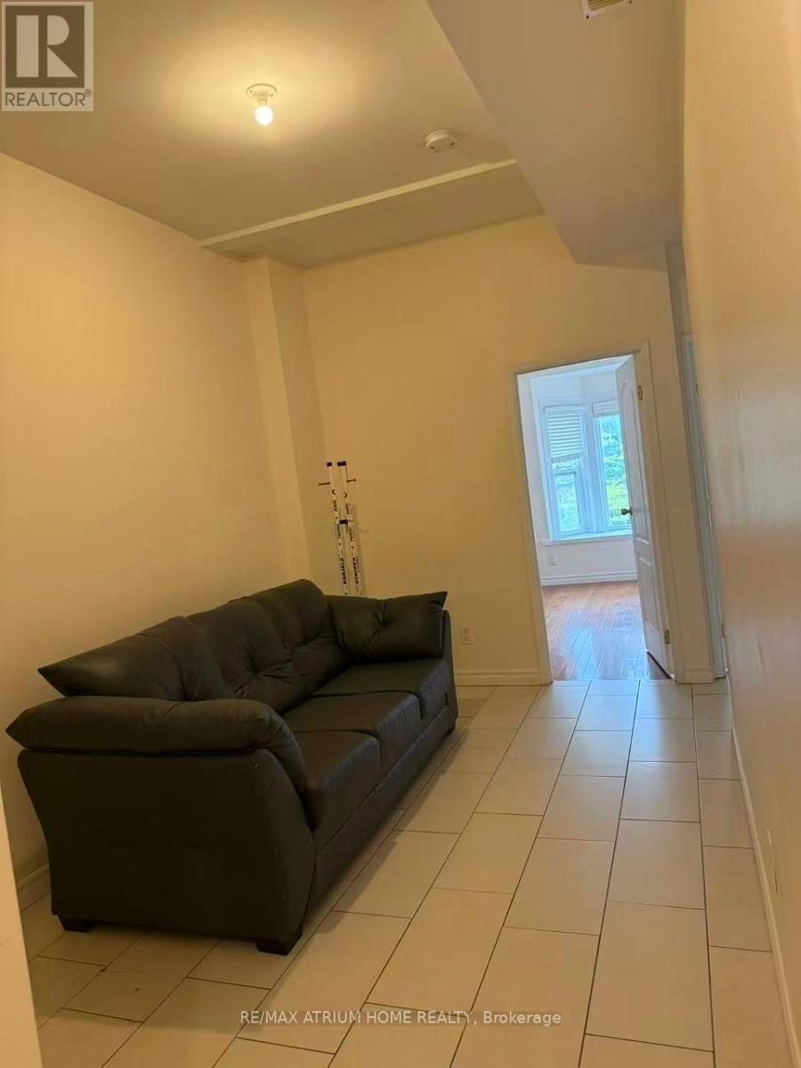 201 - 413 Spadina Avenue, Toronto, Ontario  M5T 2G6 - Photo 4 - C12591042