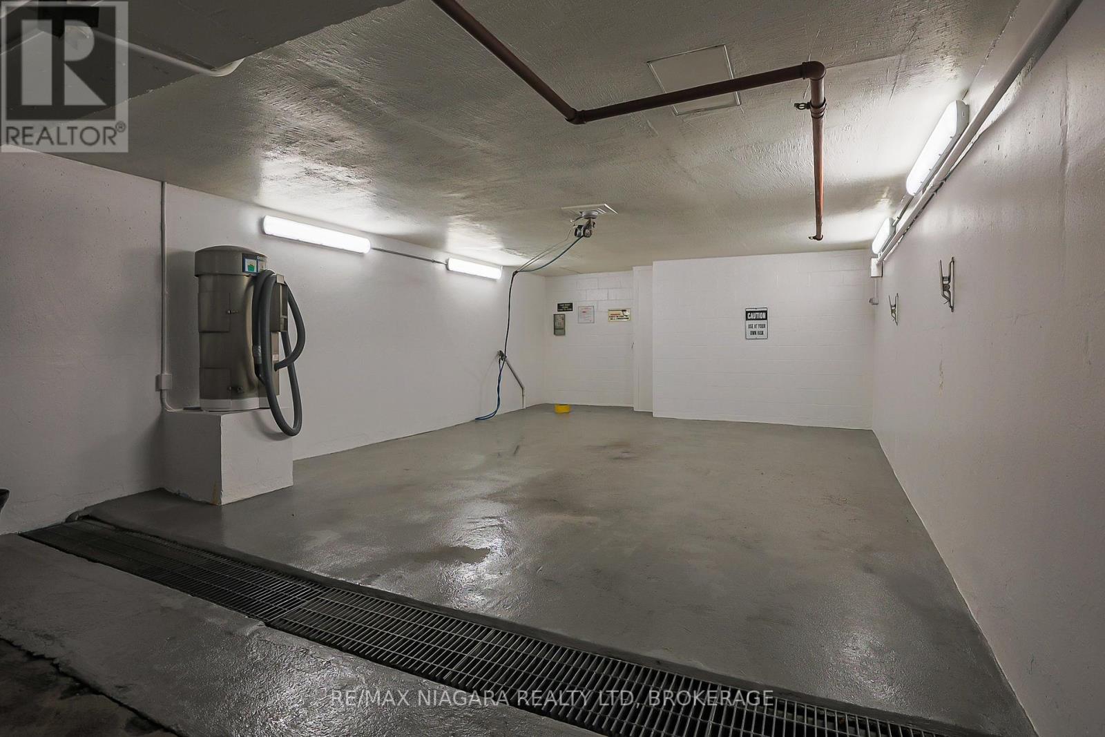 911 - 81 Scott Street, St. Catharines, Ontario  L2N 7L5 - Photo 29 - X12385382