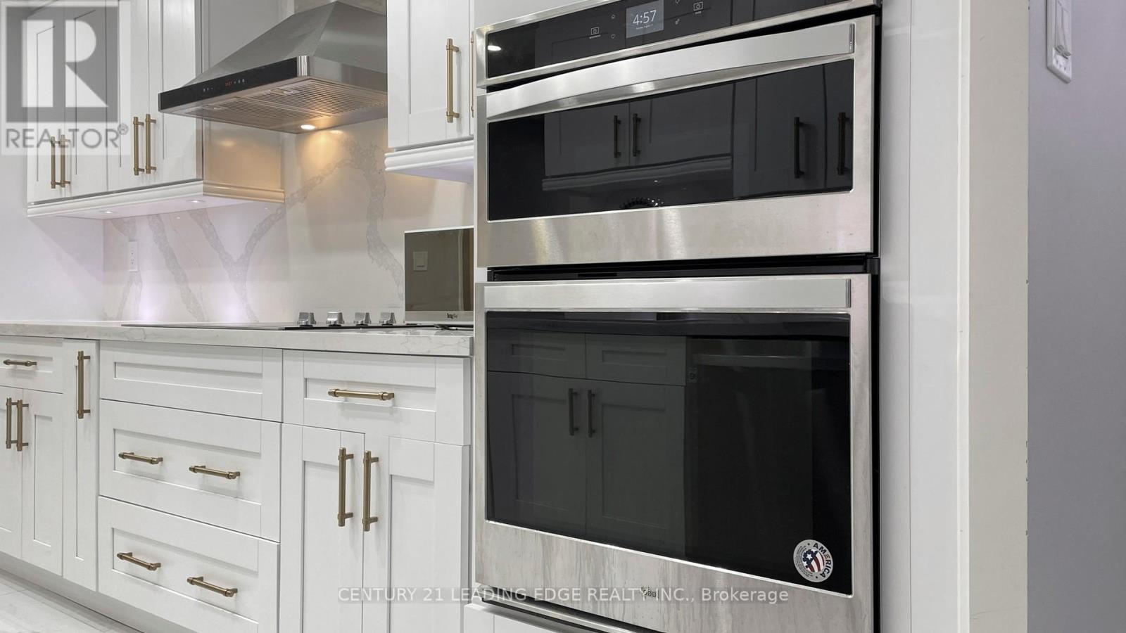 201 - 15 Mcmurrich Street, Toronto, Ontario  M5R 3M6 - Photo 16 - C12591128