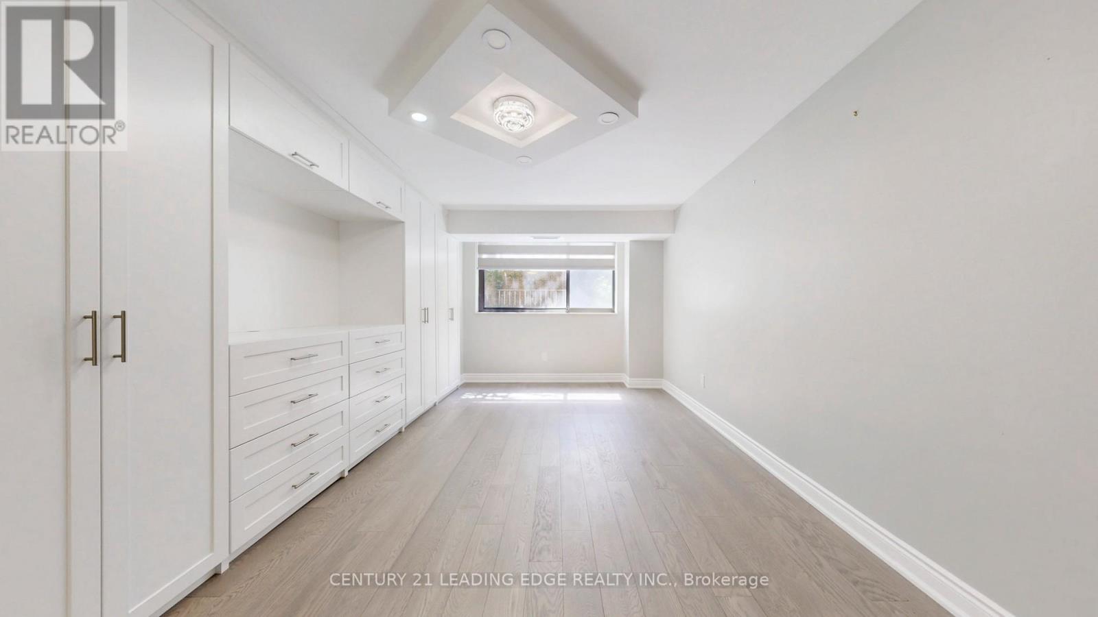 201 - 15 Mcmurrich Street, Toronto, Ontario  M5R 3M6 - Photo 19 - C12591128