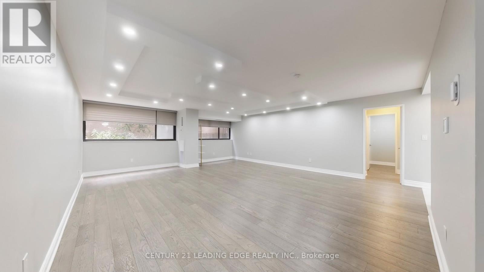 201 - 15 Mcmurrich Street, Toronto, Ontario  M5R 3M6 - Photo 6 - C12591128