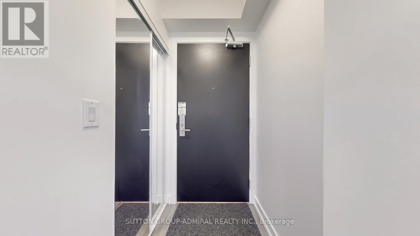 1601 - 159 Wellesley Street E, Toronto, Ontario  M4Y 0H5 - Photo 5 - C12591136