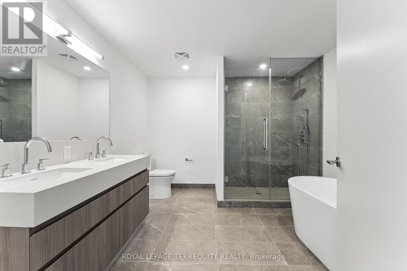 207 - 200 Keewatin Avenue, Toronto, Ontario  M4P 1Z8 - Photo 10 - C12591156