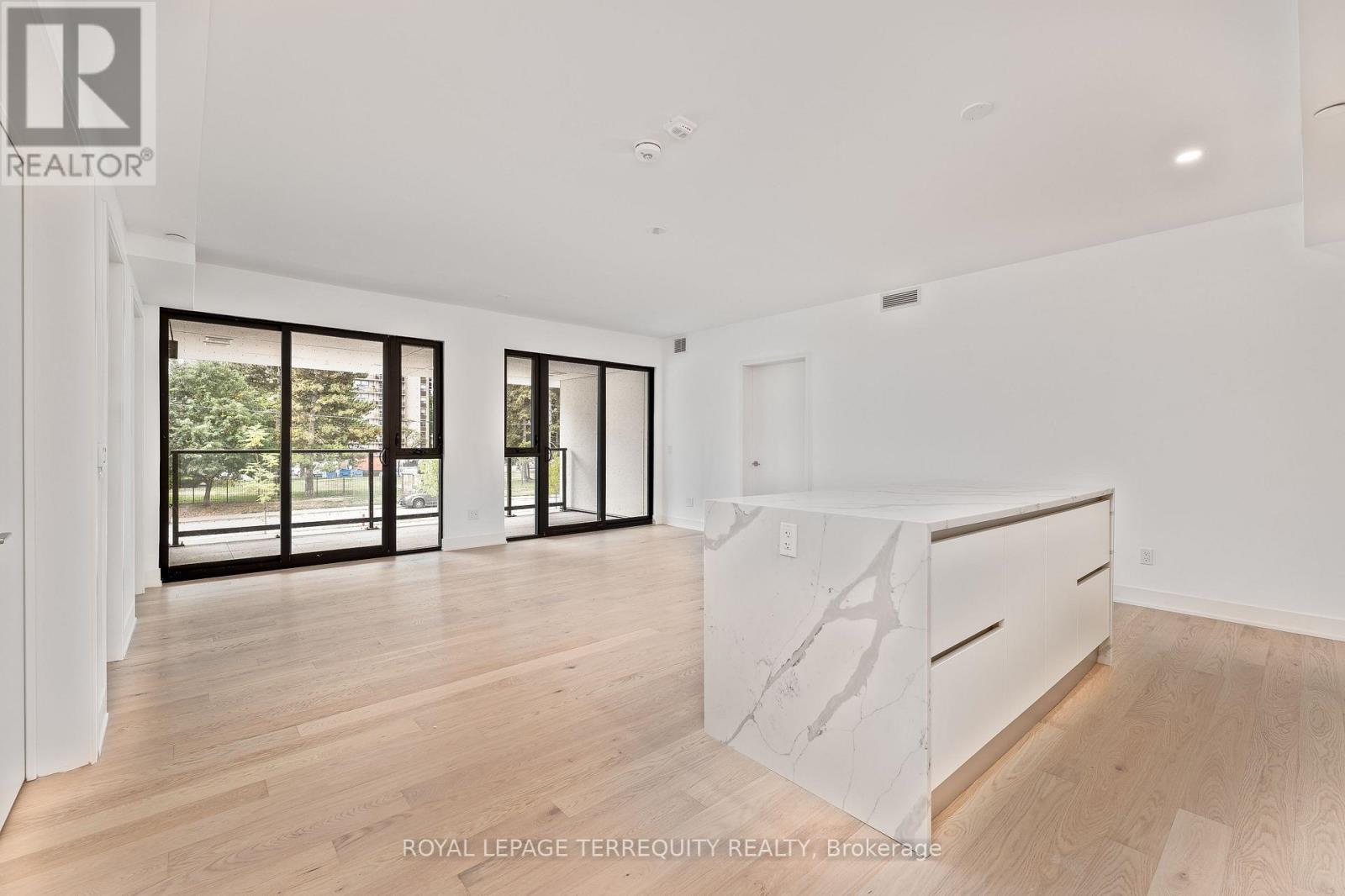 207 - 200 Keewatin Avenue, Toronto, Ontario  M4P 1Z8 - Photo 4 - C12591156