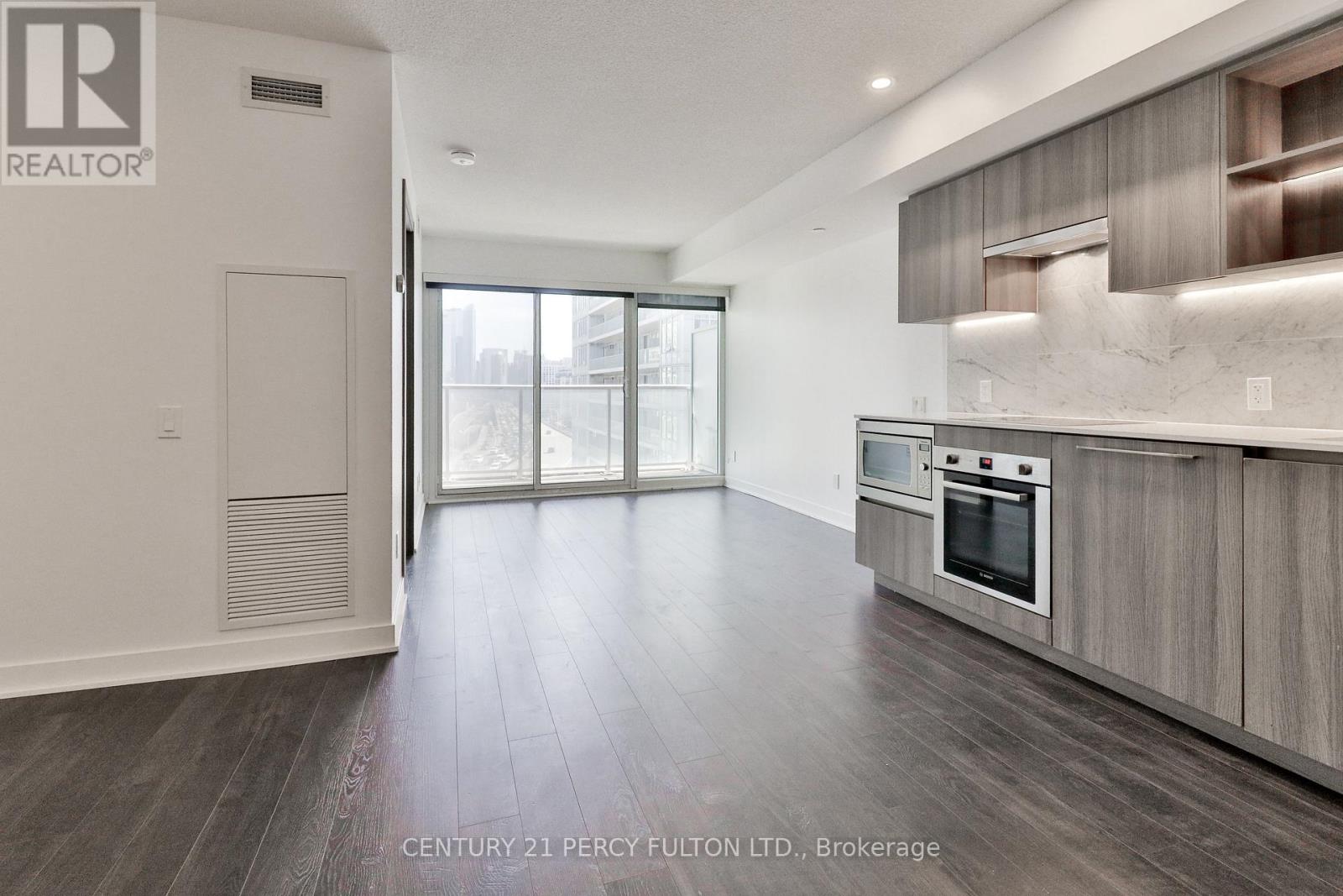 1107 - 19 Bathurst Street, Toronto, Ontario  M5V 0N2 - Photo 5 - C12591184