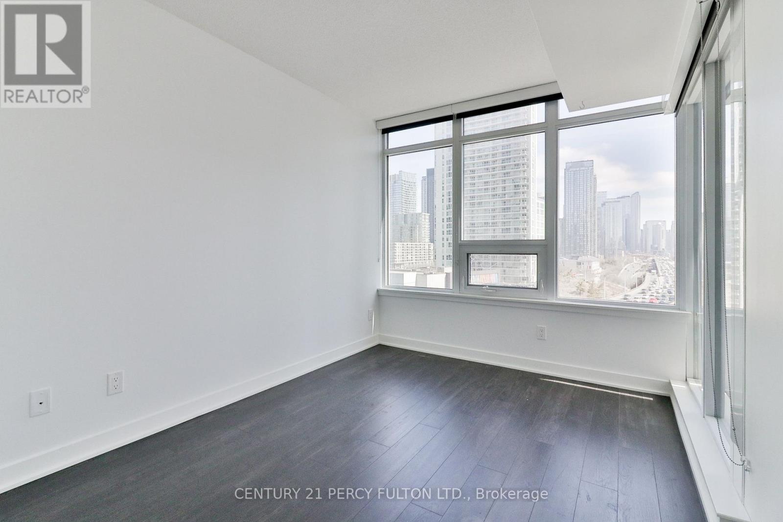 1107 - 19 Bathurst Street, Toronto, Ontario  M5V 0N2 - Photo 6 - C12591184