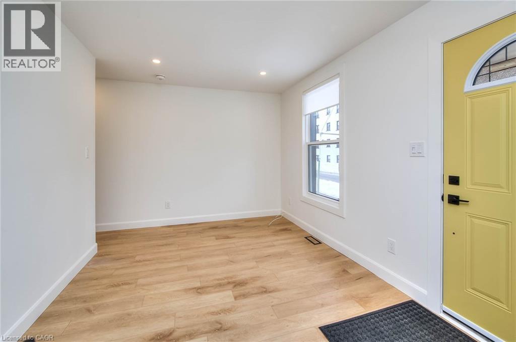 2 Esson Street, Kitchener, Ontario  N2M 2T9 - Photo 11 - 40791582