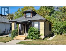 2 ESSON Street, Kitchener, Ontario