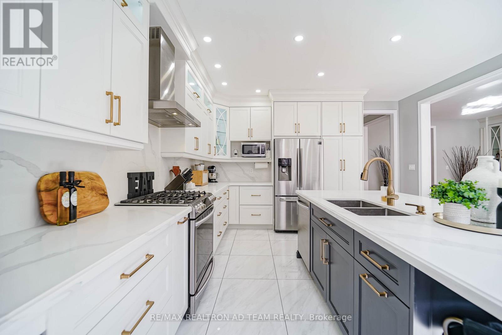 1109 Baltic Lane, Pickering, Ontario  L1X 0G9 - Photo 11 - E12591170