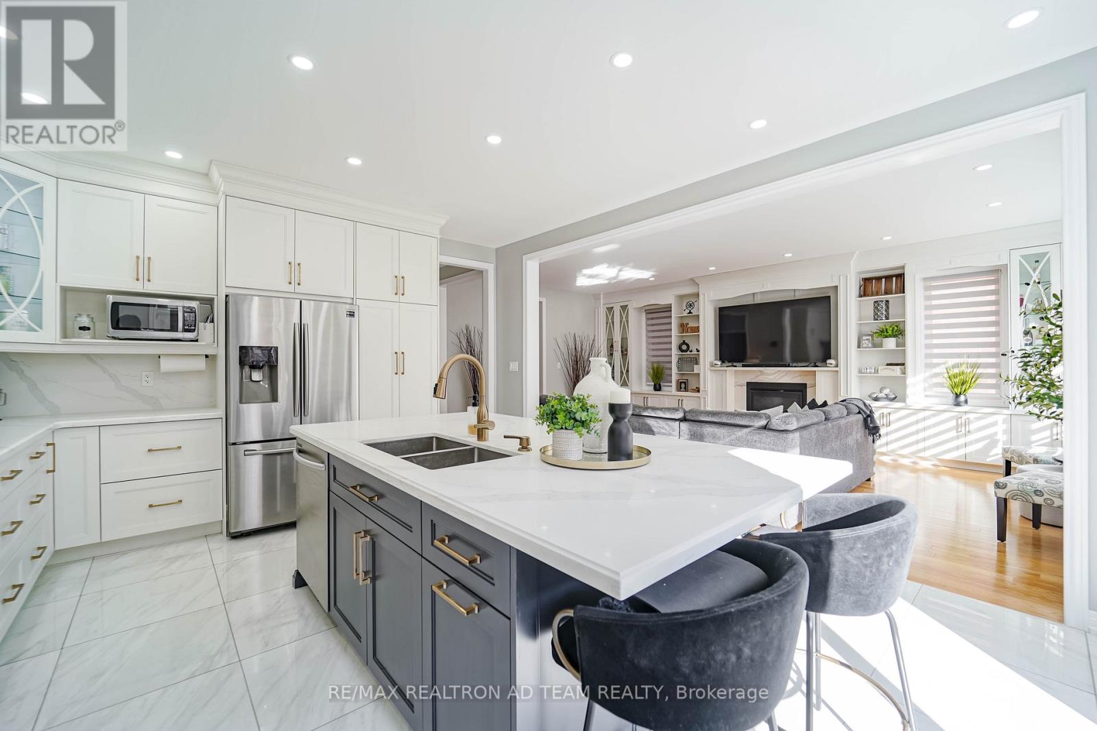 1109 Baltic Lane, Pickering, Ontario  L1X 0G9 - Photo 13 - E12591170