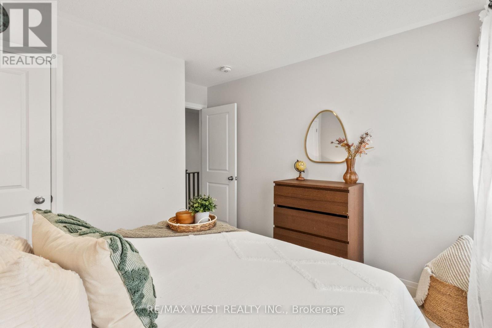 145 East Shore Drive, Clarington, Ontario  L1C 1Z8 - Photo 21 - E12591232