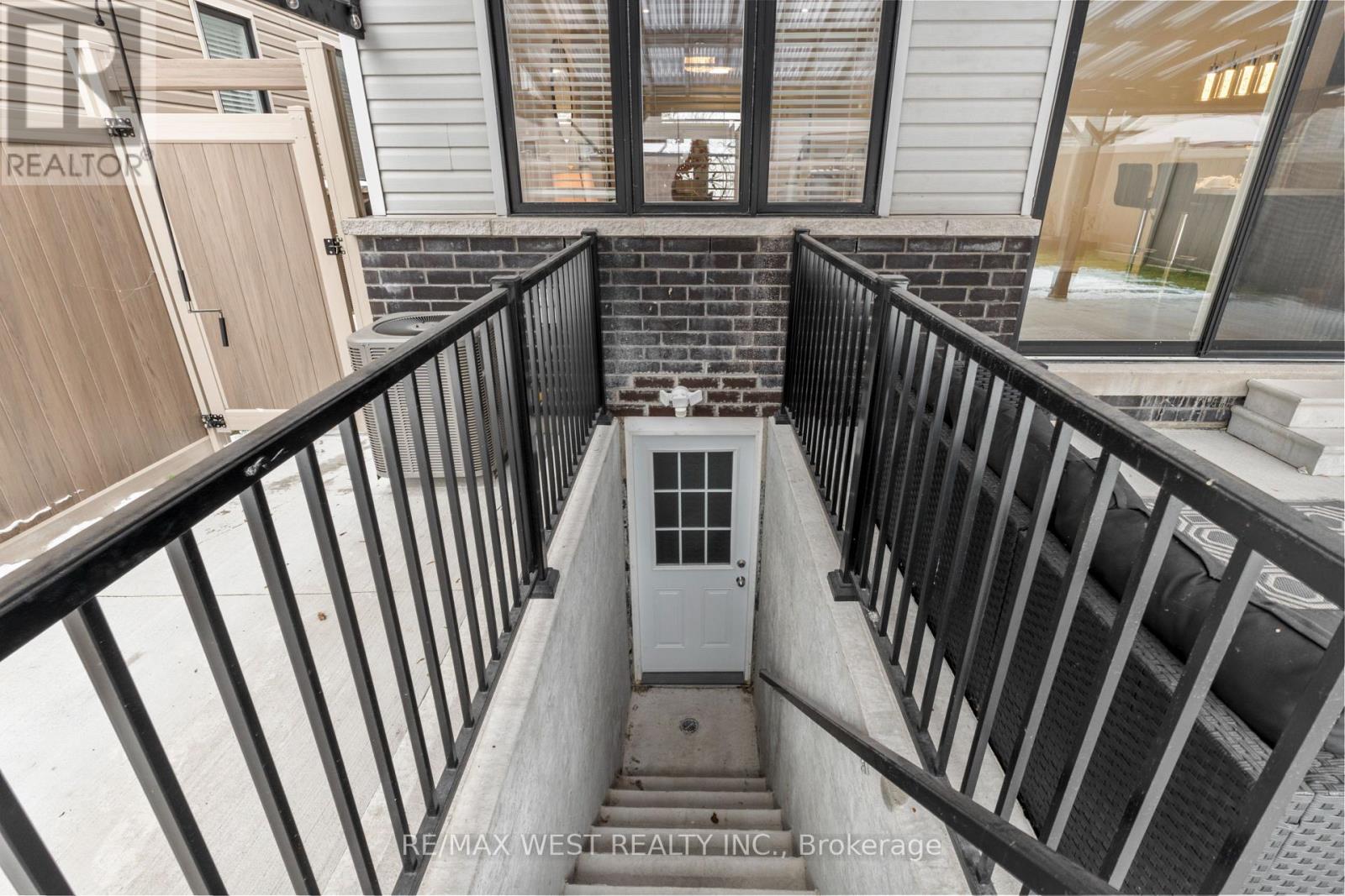 145 East Shore Drive, Clarington, Ontario  L1C 1Z8 - Photo 28 - E12591232