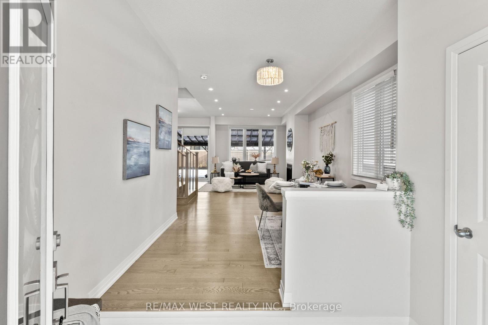 145 East Shore Drive, Clarington, Ontario  L1C 1Z8 - Photo 4 - E12591232